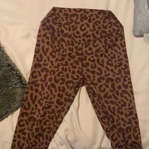 Balance Athletica Ascend Dusk king cheetah leggings